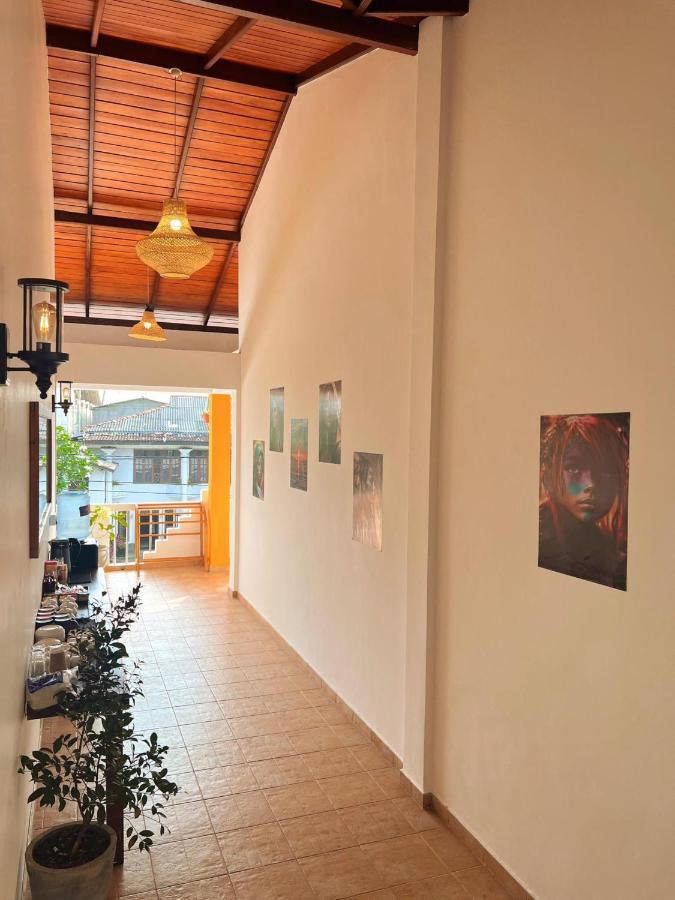 Hummus Hostel Hikkaduwa Ngoại thất bức ảnh