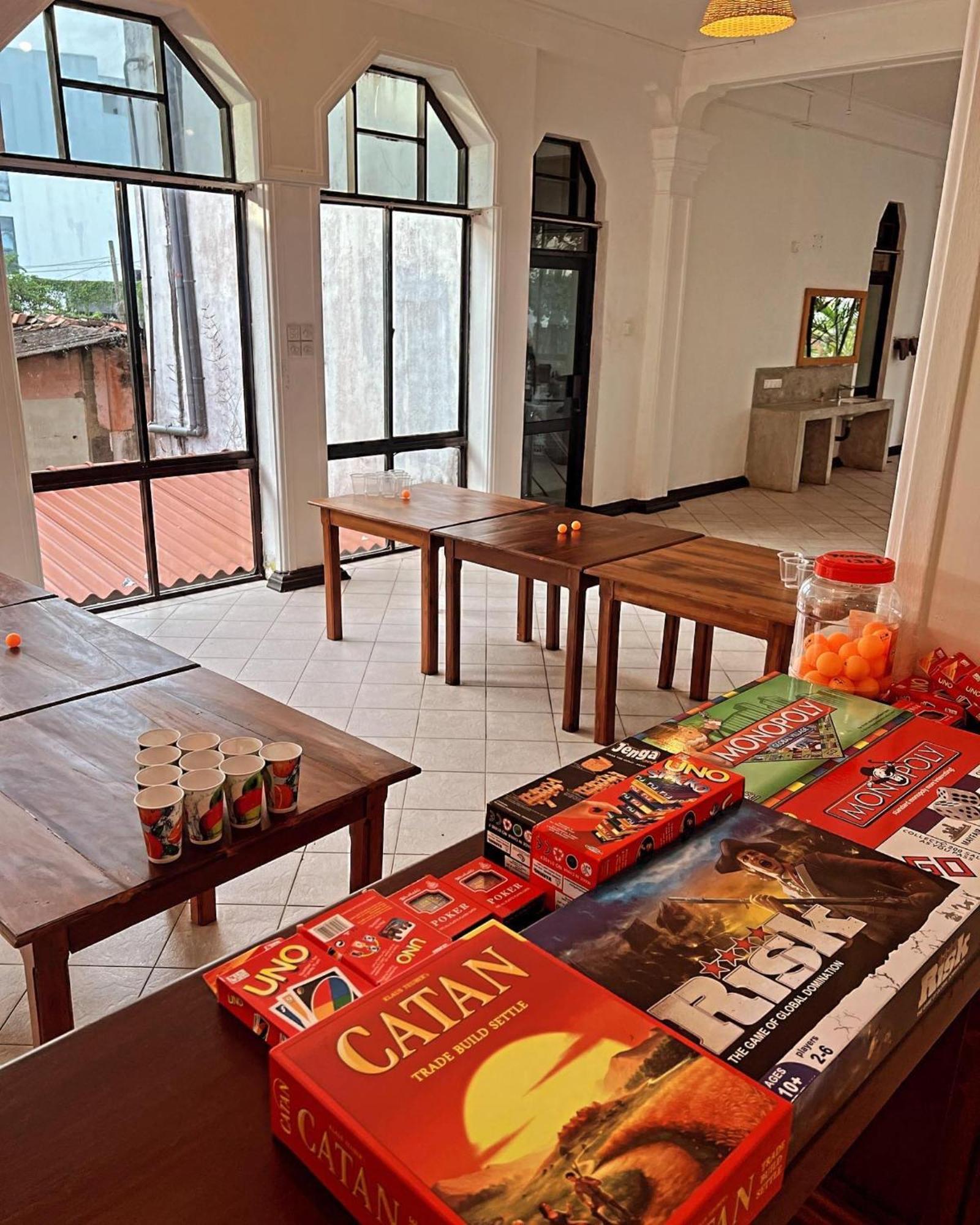 Hummus Hostel Hikkaduwa Ngoại thất bức ảnh